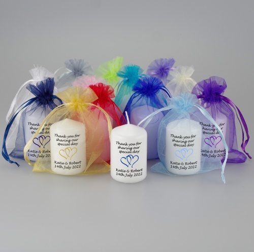 10 x Personalised mini Favour candle with entwined hearts.