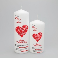 Valentines non personalised candle with a heart of hearts to the One I Love